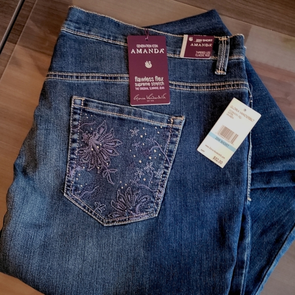 GLORIA VANDERBILT "Amanda" Jeans, Size 20W short